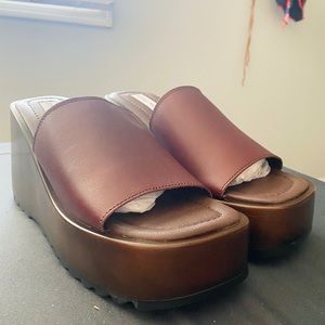 PEPE30 Cognac Leather wedges